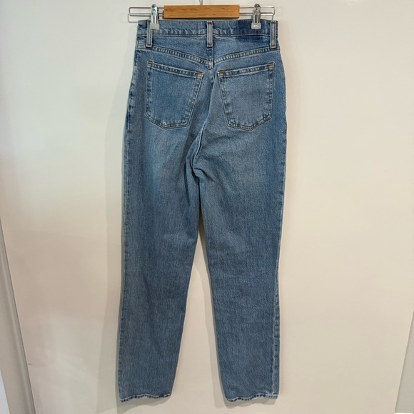Abercrombie & Fitch Curve Love Ultra High Rise 90s Straight Jean - Picture 3 of 6